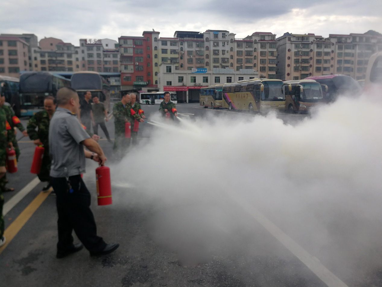 郴汽集團(tuán)城際大巴站開展2020年消防、反恐、應(yīng)急救援演練